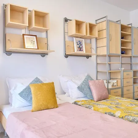 아파트 Crazy Sea View 2br Pools Resort- Parking *