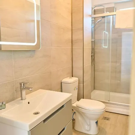 아파트 Crazy Sea View 2br Pools Resort- Parking